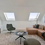 Casiola - Spacious 3 Bedroom With Private Garage Knokke-Heist