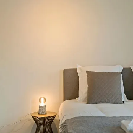 公寓 Casiola - Spacious 3 Bedroom With Private Garage *