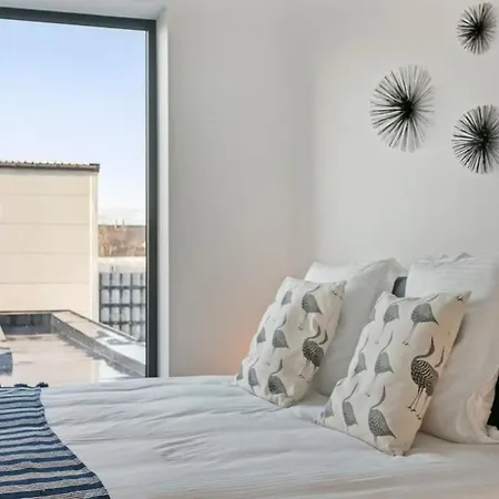 アパート Huswell - Spacious 3 Bedroom With Private Garage *