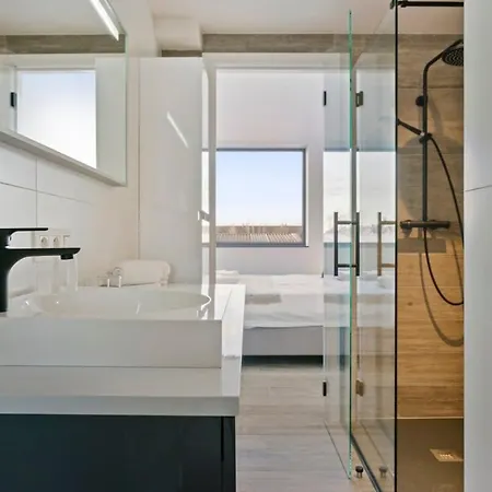 公寓 Casiola - Spacious 3 Bedroom With Private Garage