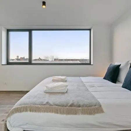 Casiola - Spacious 3 Bedroom With Private Garage 公寓