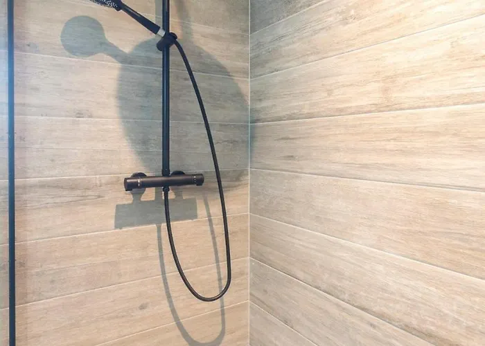 Huswell - Spacious 3 Bedroom With Private Garage * Knokke-Heist